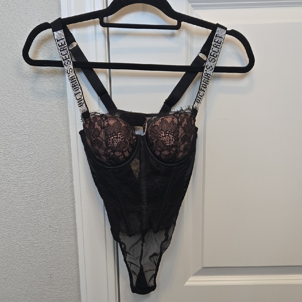 Victoria's Secret Black and Nude Lace Lingerie
